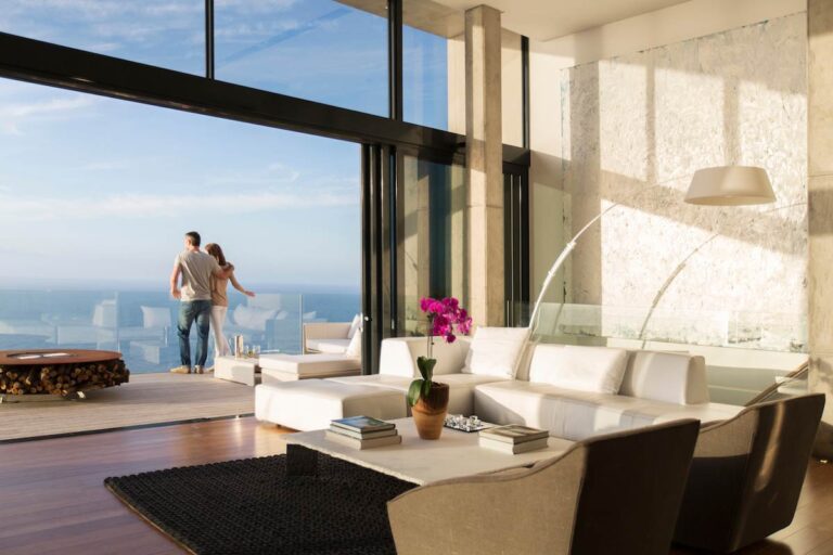 foreigner buying house in pattaya