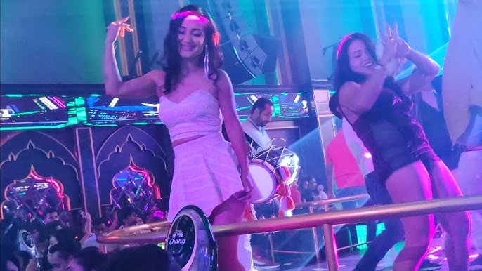 pattaya nightlife at indian club on walking street